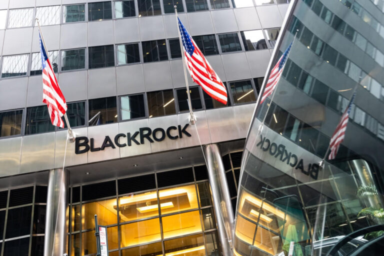 BlackRock digs deep into cryptocurrencies with metaverse ETF