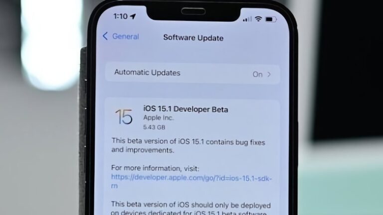 AR/VR headset tips and web app push notification support in iOS 15.4 beta
