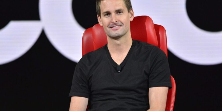 Snap CEO Evan Spiegel skeptical of Mark Zuckerberg’s Metaverse