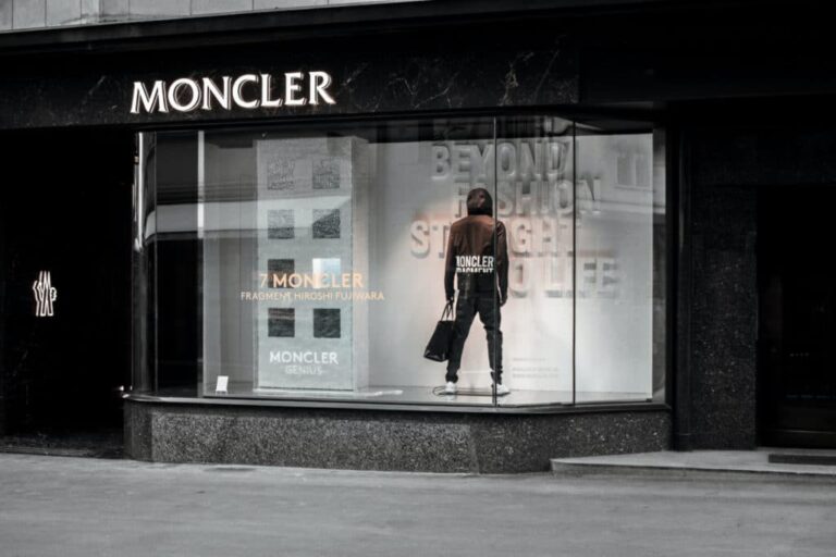 Moncler enters the metaverse and NFTs