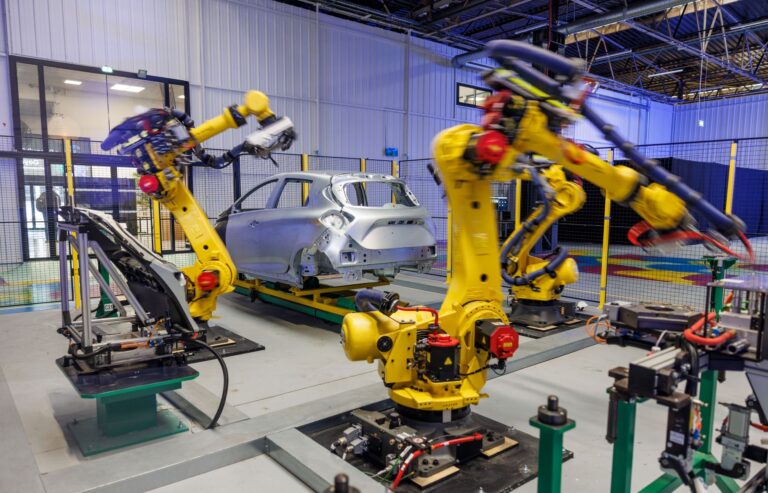 Metaverse production system saves millions for Renault