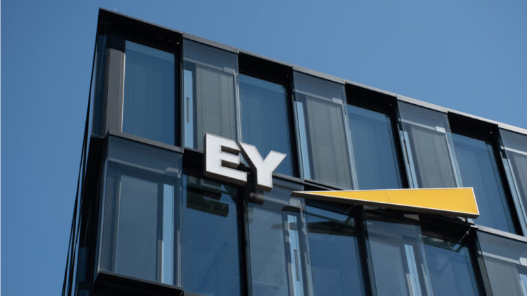 Big Four Company EY Brings Wavespace Utility to the Metaverse – Metaverse Bitcoin News