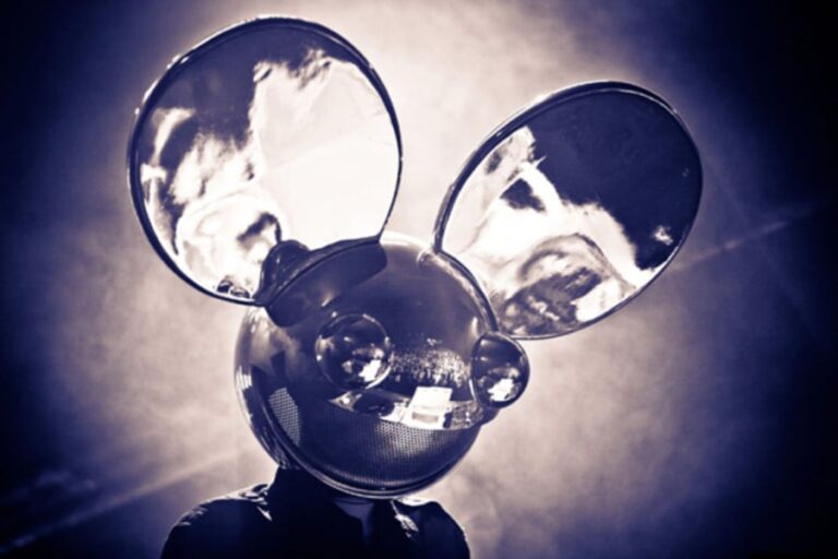 Deadmau5 and Richie Hawtin’s Metaverse Platform PIXELYNX Acquired by Animoca Brands