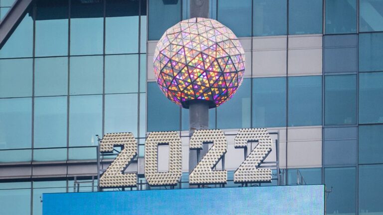 New Year’s ball drop in New York has a bad metaverse game