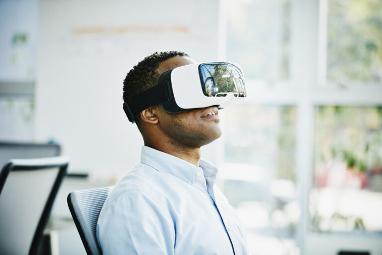 The 3 Best Metaverse Stocks to Buy in 2022 and Beyond