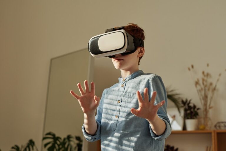 Are immersive experiences creating a new digital divide?  – World Economic Forum